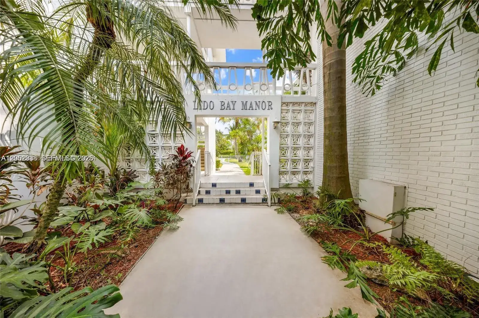 1 bedroom 1 bath Residential Lease for rent at 1631 NE 114th St # 307, Miami FL 33181