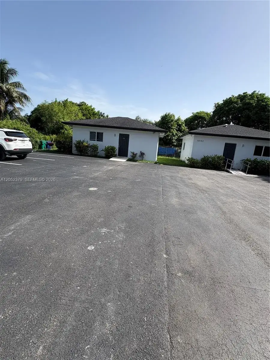 Residential Income for sale at 10120 W Fern St, Miami FL 33157