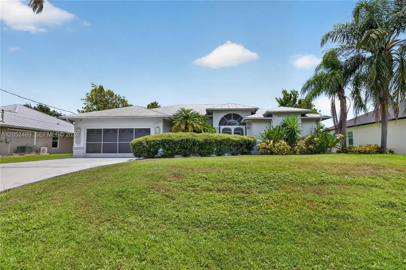 3 bedroom 2 bath Residential for sale at 169 SE Whitmore Dr, Port St. Lucie FL 34984