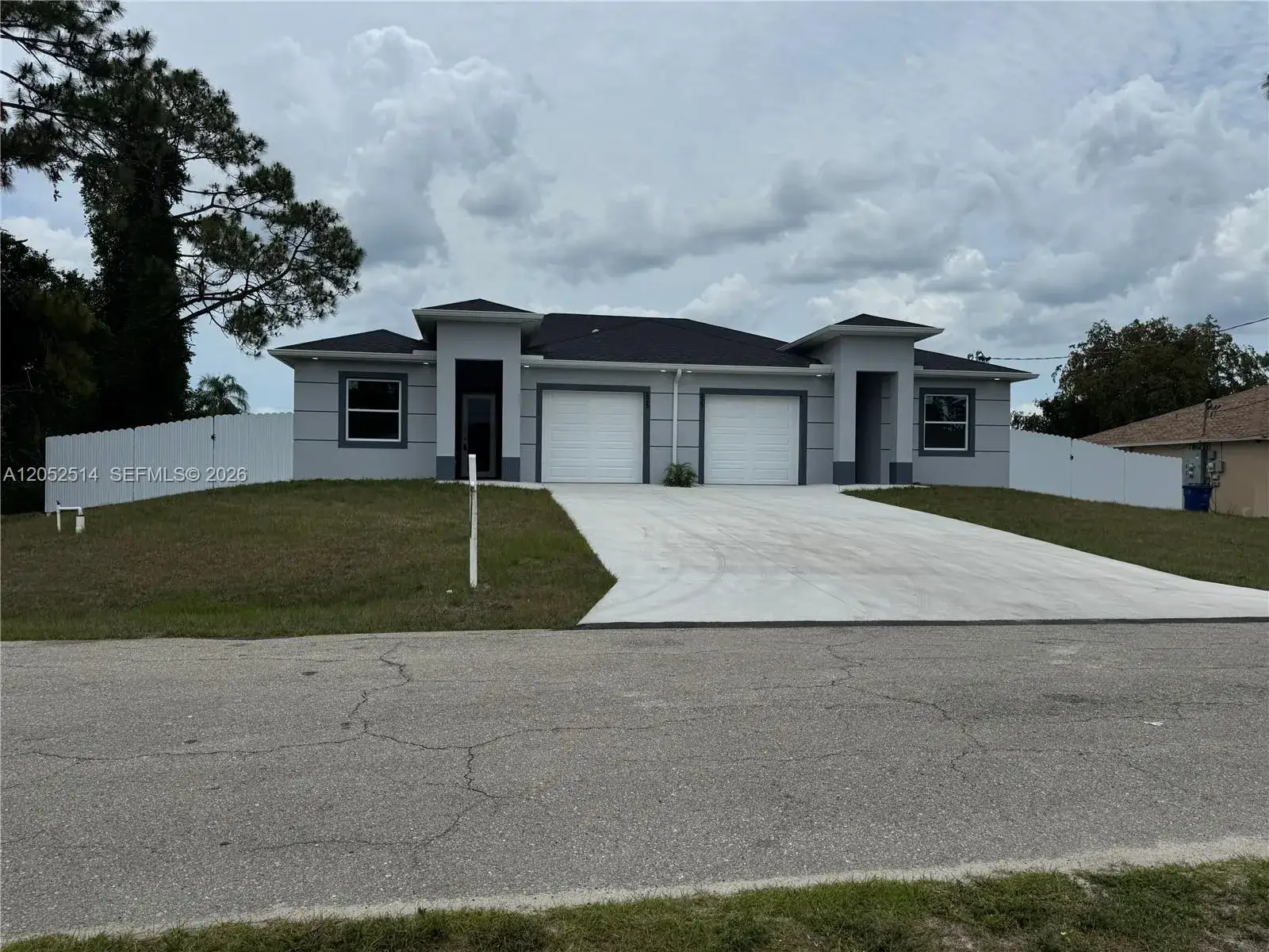 Residential Income for sale at 225/227 Homer Ave S, Lehigh Acres FL 33973