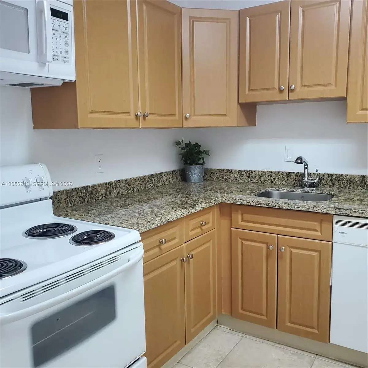 5112 NW 79th Ave # 203, Doral FL 33166