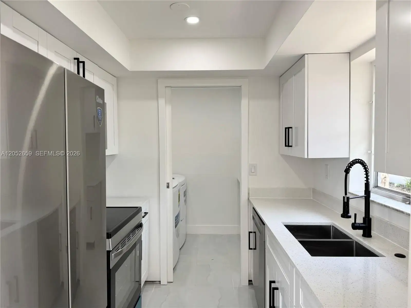 2 bedroom 1 bath Residential Lease for rent at 890 SW 28th St # 1, Fort Lauderdale FL 33315