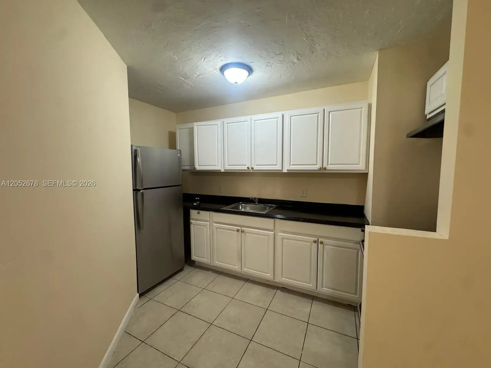 2 bedroom 1 bath Residential Lease for rent at 1200 NW 9th St # B, Fort Lauderdale FL 33311