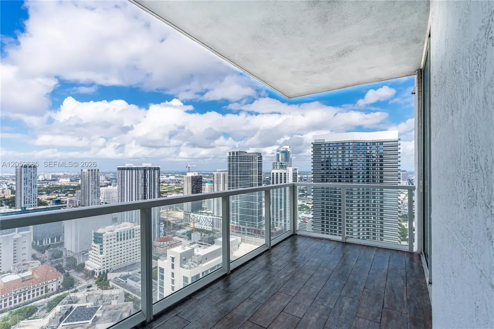 3 bedroom 3 bath Residential Lease for rent at 244 Biscayne Blvd # 4708, Miami FL 33132