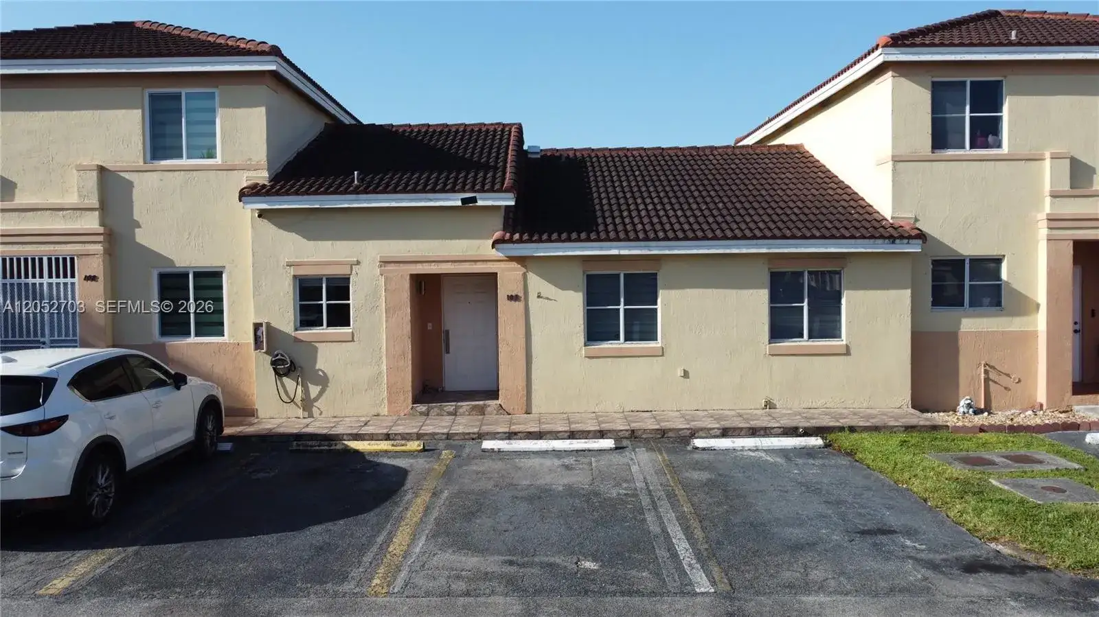3 bedroom 2 bath Residential Lease for rent at 312 NW 114th Ave # 103, Sweetwater FL 33172