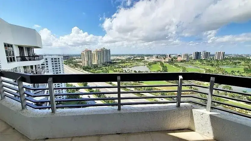 2 bedroom 2 bath Residential Lease for rent at 3400 NE 192nd St, Aventura FL 33180