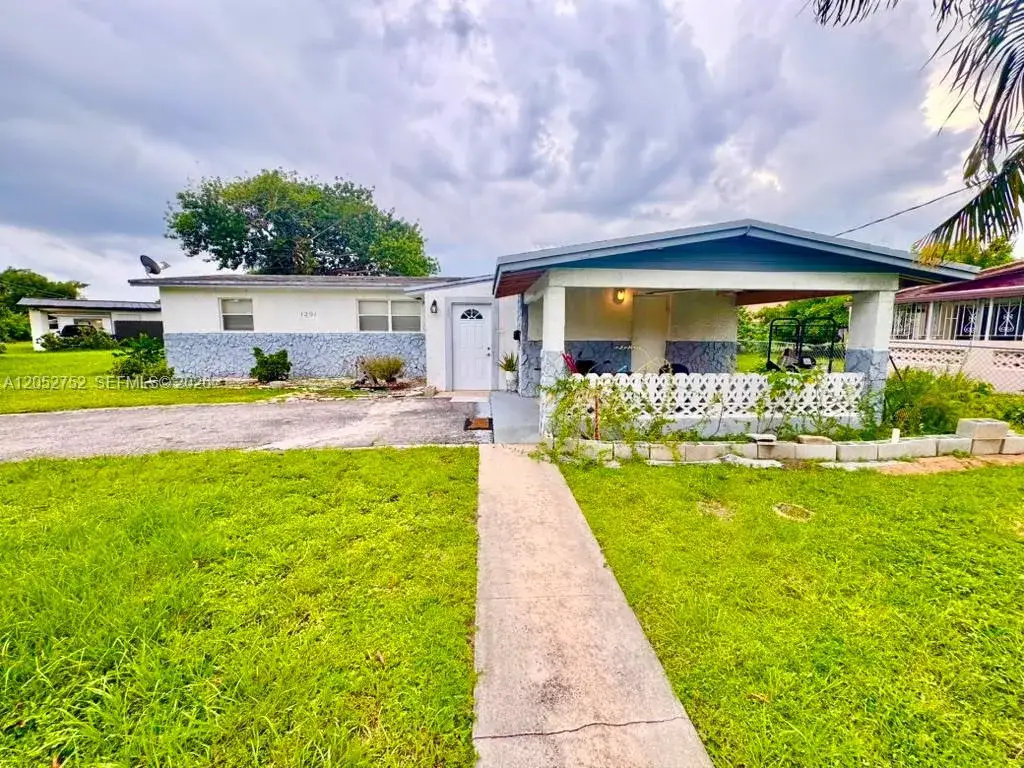 3 bedroom 2 bath Residential for sale at 1201 NW 51st Ave, Lauderhill FL 33313