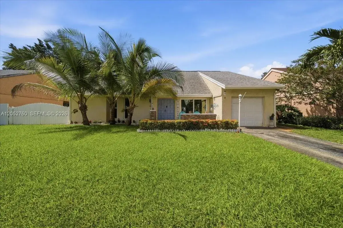 3 bedroom 2 bath Residential for sale at 9050 Crescent Dr, Miramar FL 33025