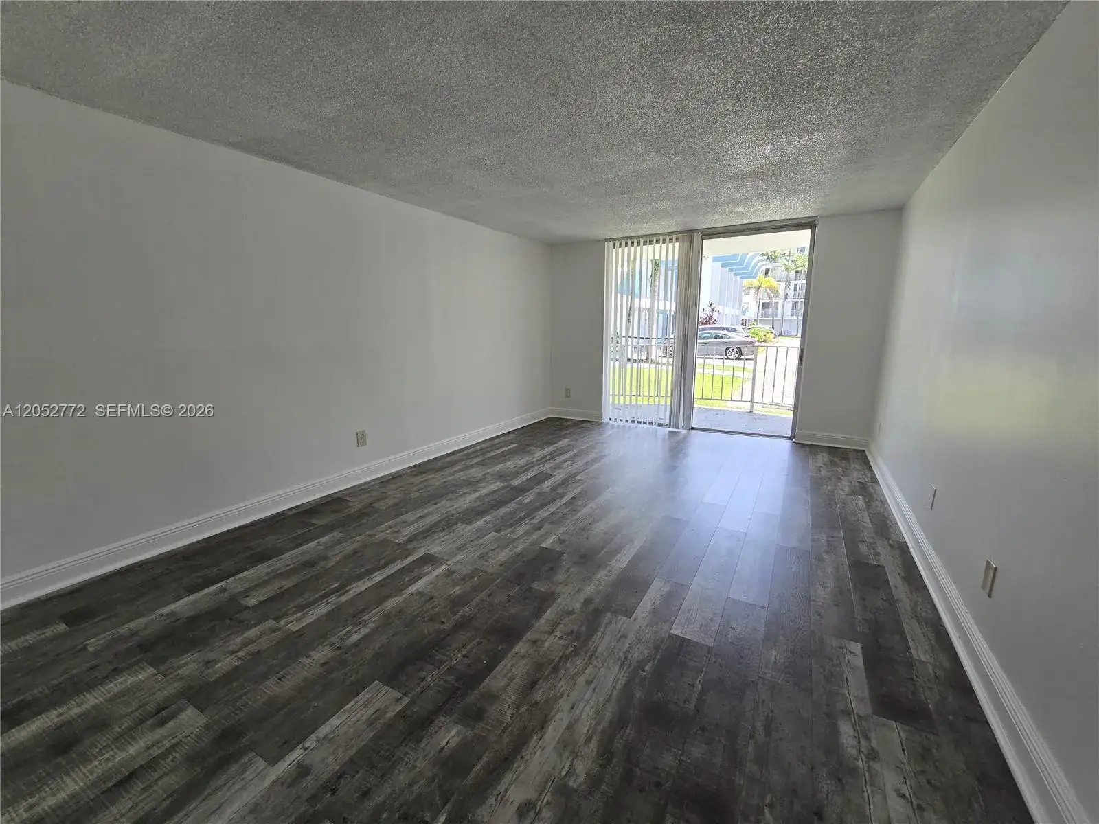 2 bedroom 2 bath Residential Lease for rent at 484 NW 165th St Rd # 112, Miami FL 33169