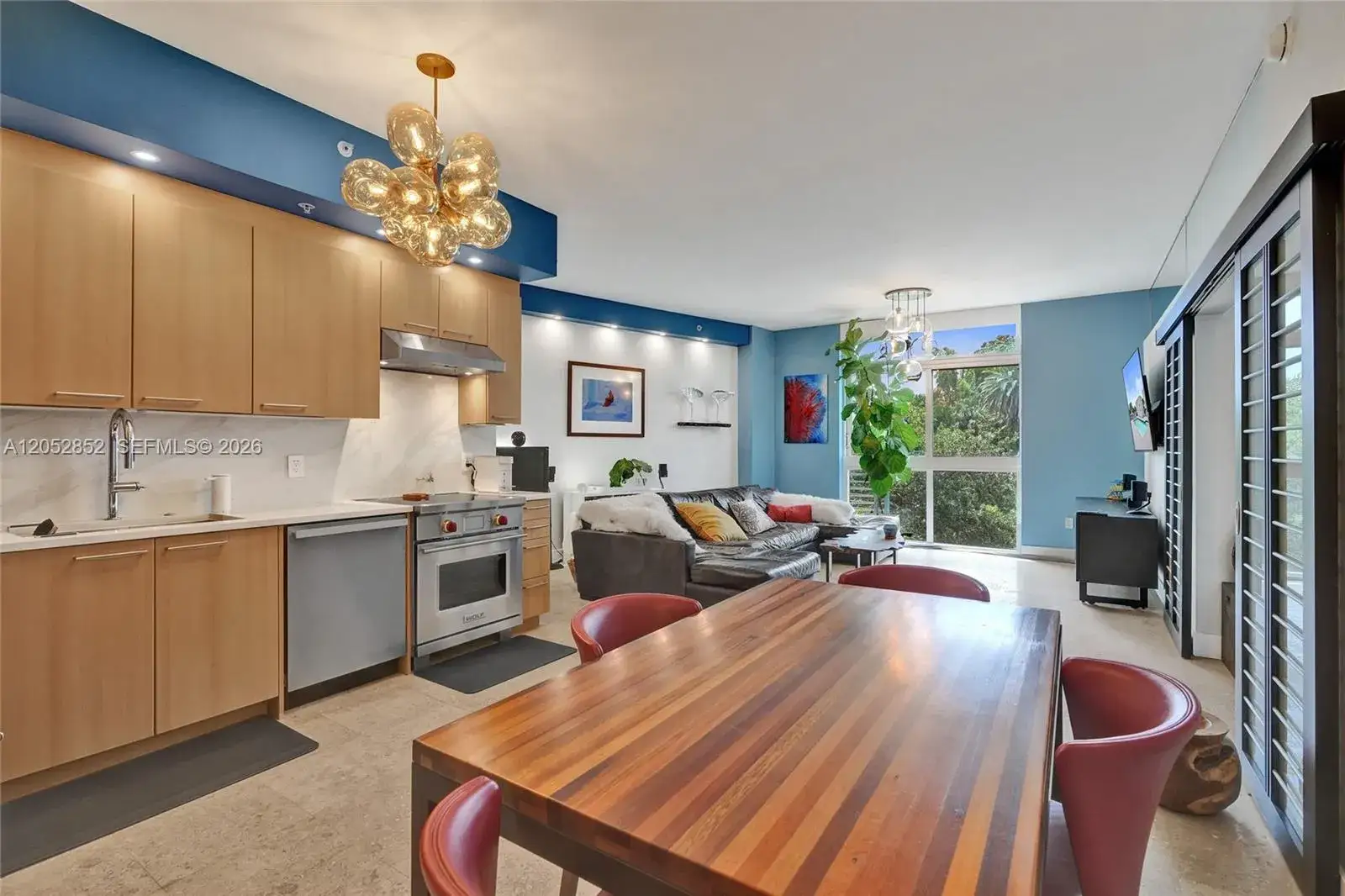 1 bedroom 1 bath Residential for sale at 2001 Meridian Ave # 308, Miami Beach FL 33139
