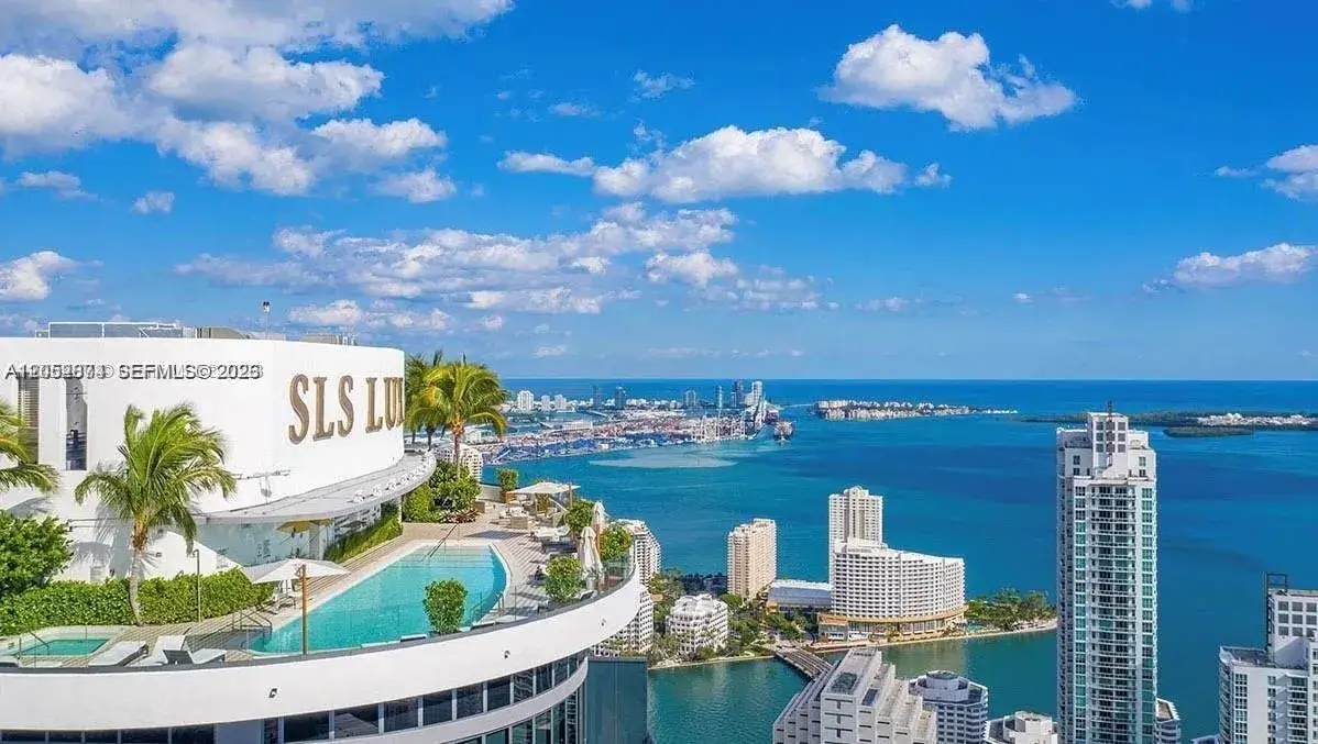 1 bedroom 2 bath Residential Lease for rent at 801 S Miami Ave # 3006, Miami FL 33130