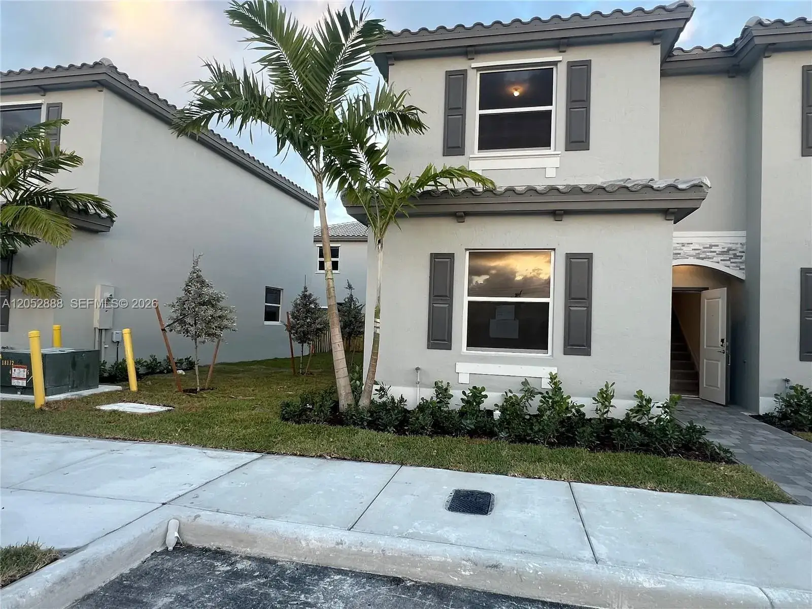 3 bedroom 3 bath Residential Lease for rent at 106 SE 11th CT # 106, Florida City FL 33034