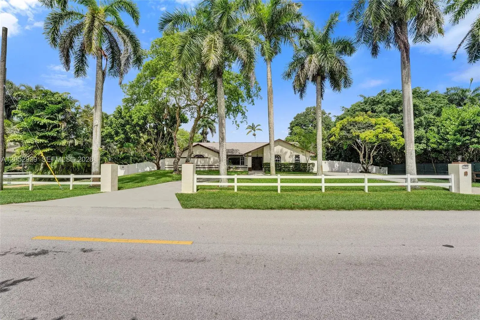 4 bedroom 2 bath Residential for sale at 2255 SW 145th Ave, Davie FL 33325