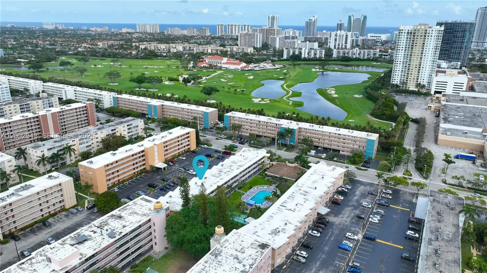 1 bedroom 1 bath Residential Lease for rent at 201 NE 14th Ave # 8C, Hallandale Beach FL 33009