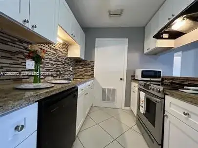 1 bedroom 1 bath Residential for sale at 2313 N Congress Ave # 34, Boynton Beach FL 33426