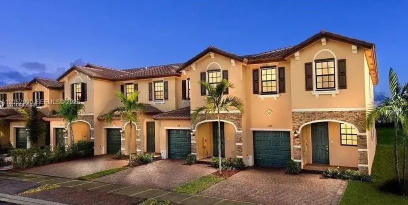 3 bedroom 2 bath Residential Lease for rent at 97 SE 34th Ter # 97, Homestead FL 33033