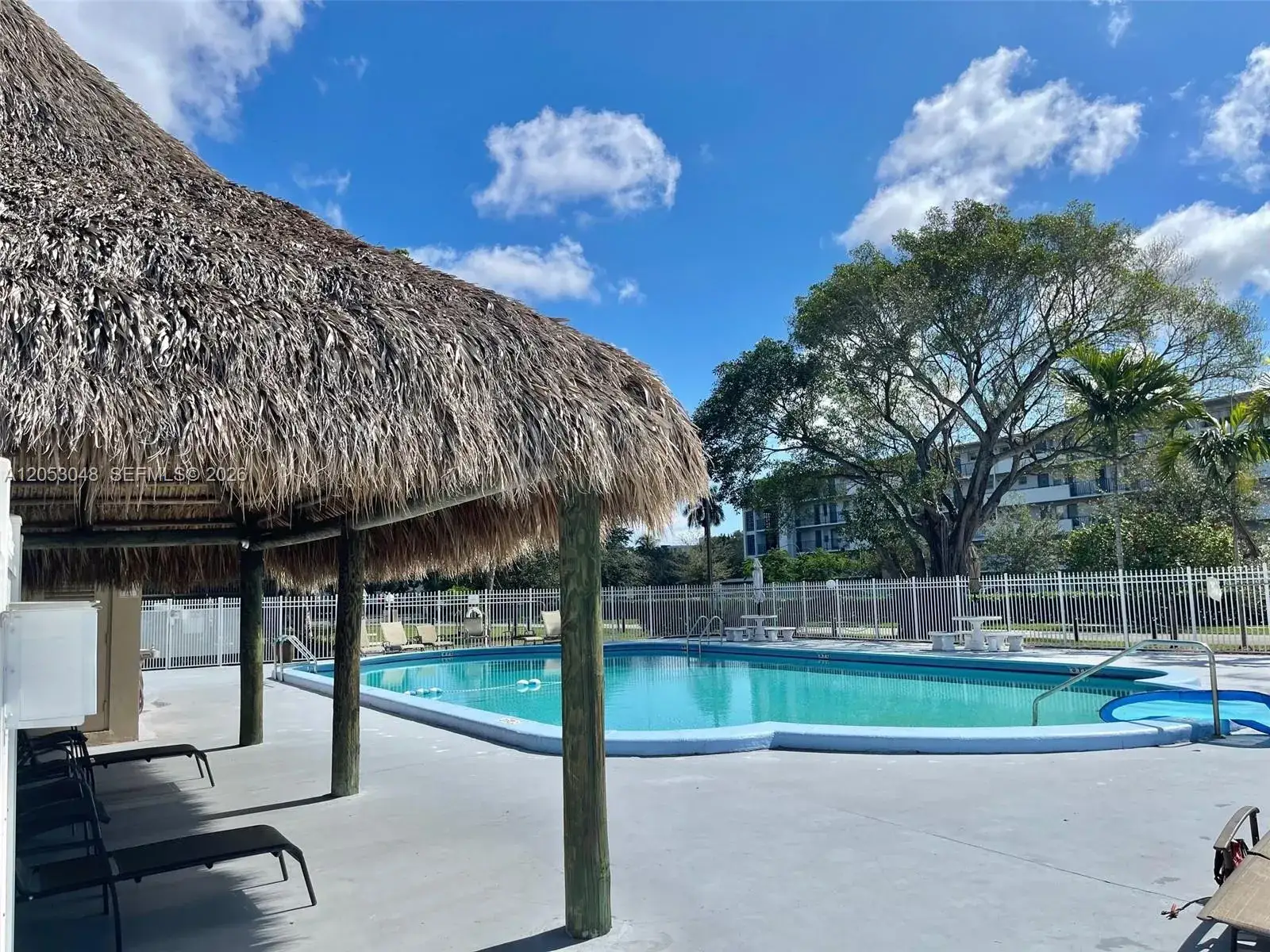 2 bedroom 2 bath Residential for sale at 4700 Washington St # 502, Hollywood FL 33021
