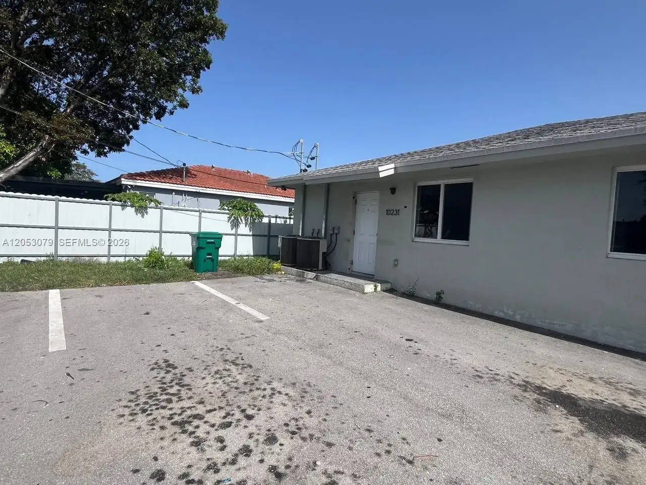 3 bedroom 2 bath Residential Lease for rent at 10229 SW 173rd St # 1, Miami FL 33157
