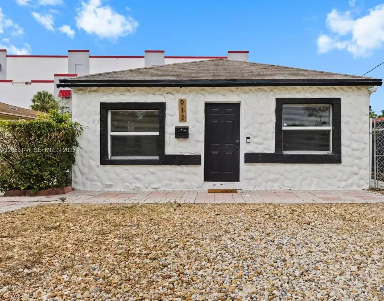 3 bedroom 2 bath Residential Lease for rent at 912 NW 2nd St # 912, Fort Lauderdale FL 33311