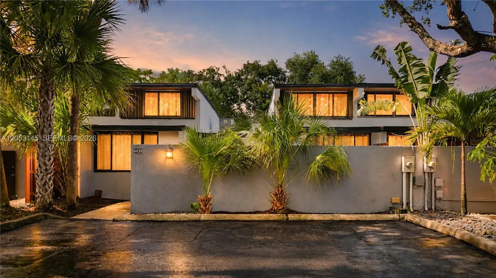 2 bedroom 2 bath Residential for sale at 6439 Lemon Tree Ln, Miami Lakes FL 33014