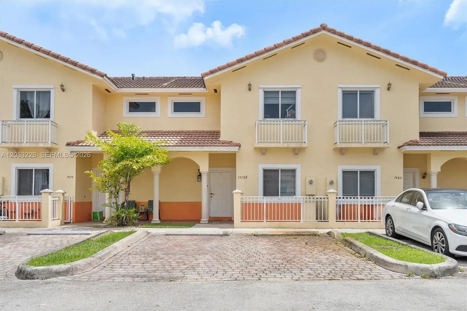 7478 NW 180th Ter, Hialeah FL 33015