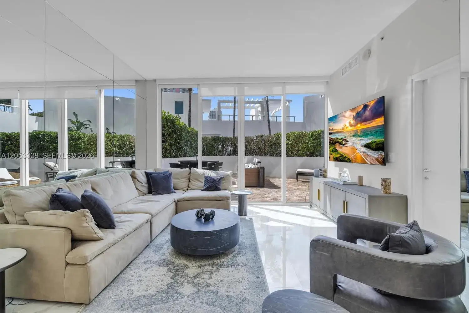 1 bedroom 1 bath Residential for sale at 50 S Pointe Dr # 510, Miami Beach FL 33139