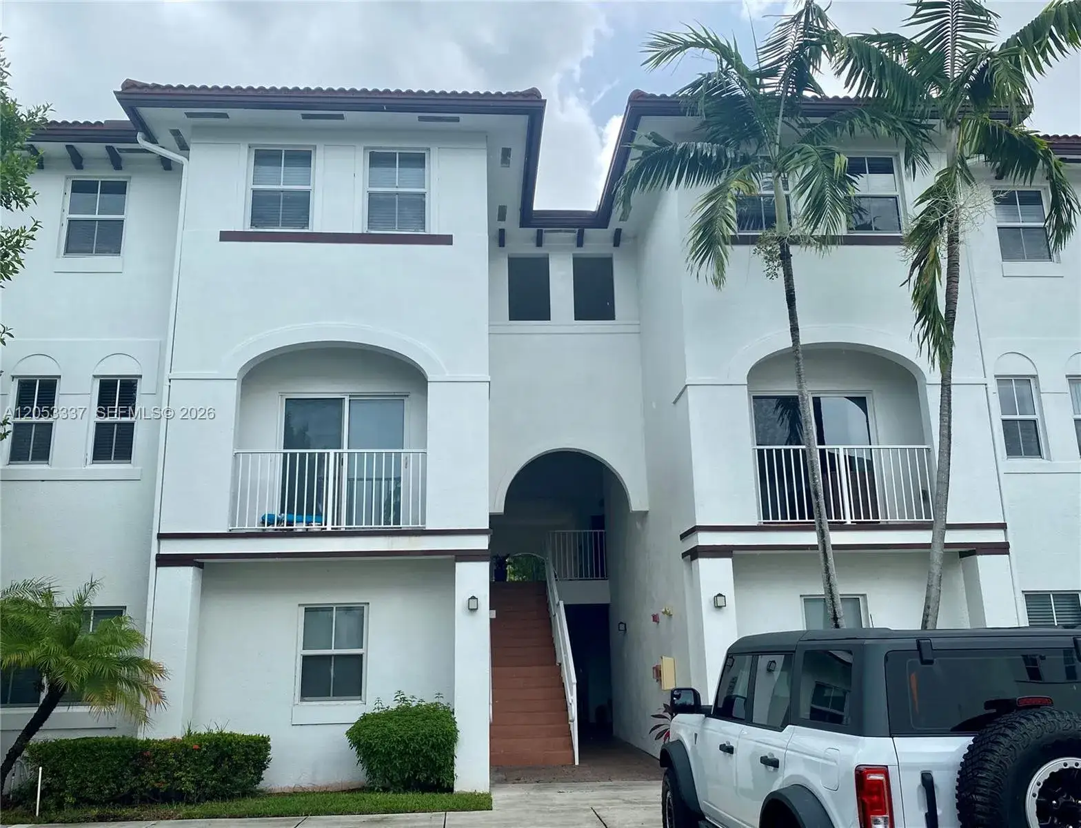 2 bedroom 2 bath Residential Lease for rent at 8960 NW 97th Ave # 220, Doral FL 33178