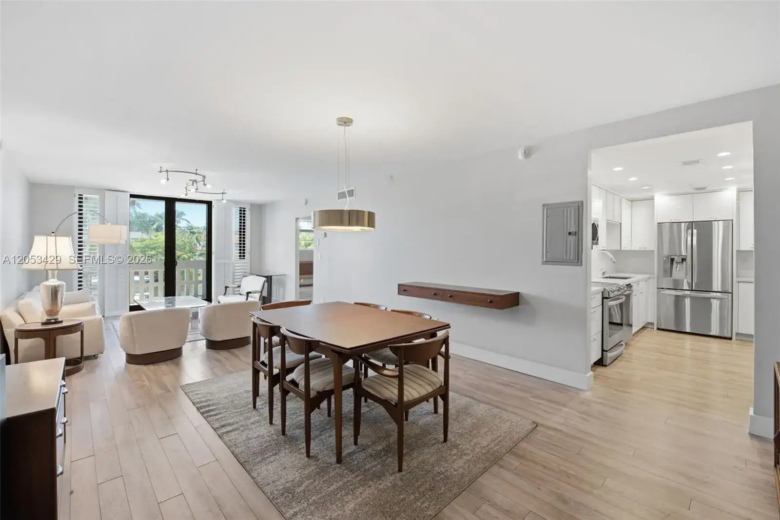 2 bedroom 2 bath Residential for sale at 90 Edgewater Dr # 225, Coral Gables FL 33133