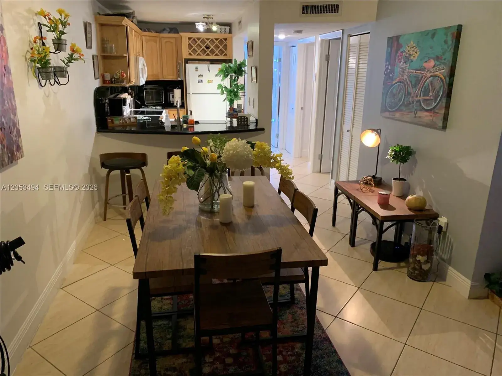 2 bedroom 1 bath Residential Lease for rent at 210 SW 11th St # 204, Miami FL 33130