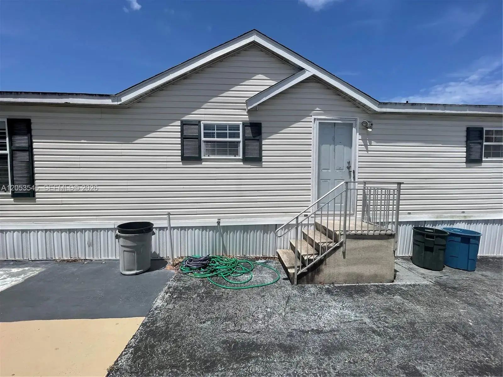 2 bedroom 2 bath Residential for sale at 3070 Cove Dr, Dania Beach FL 33312