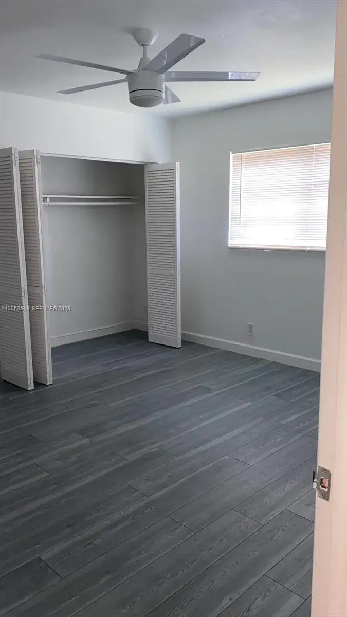 1 bedroom 1 bath Residential Lease for rent at 2300 Pierce St # 4, Hollywood FL 33020