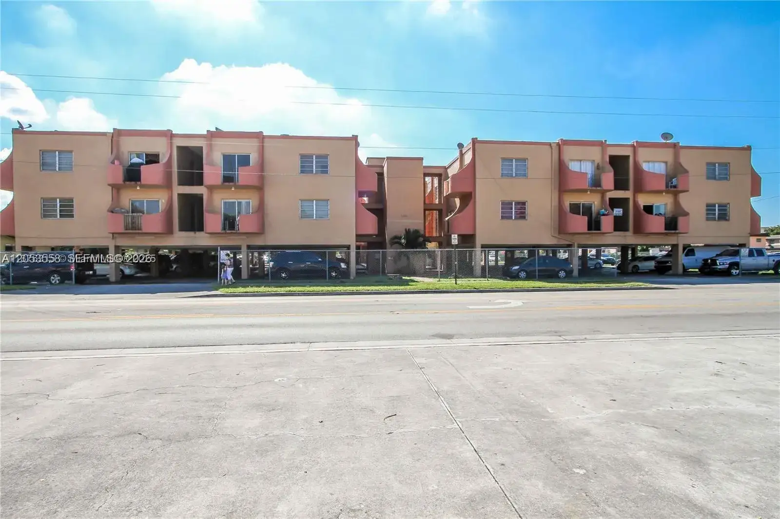 2 bedroom 2 bath Residential Lease for rent at 3675 W 11th Ave # 319, Hialeah FL 33012