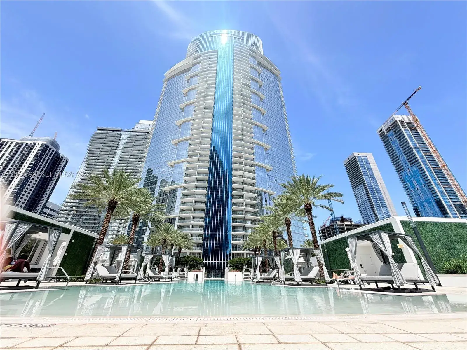 2 bedroom 2 bath Residential Lease for rent at 851 NE 1st Ave # 2406, Miami FL 33132