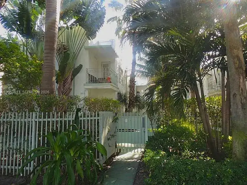 1 bath Residential Lease for rent at 1215 Meridian Ave # 8, Miami Beach FL 33139