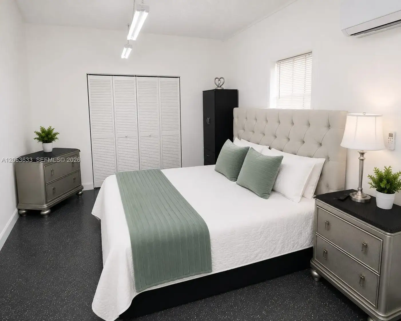 1 bedroom 1 bath Residential Lease for rent at 2323 Taft Street # 2, Hollywood FL 33020