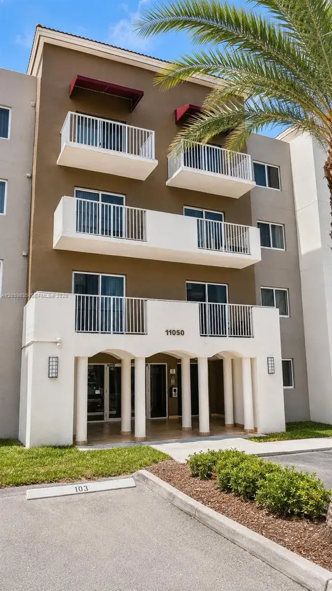 11050 SW 196th St # 405, Cutler Bay FL 33157