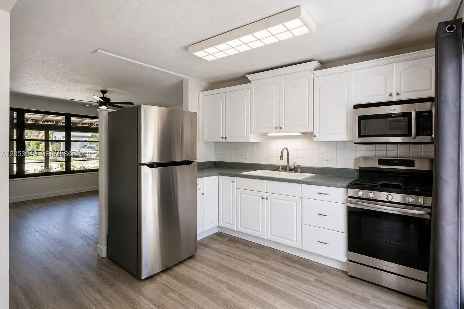 930 NE 23rd Ct, Pompano Beach FL 33064