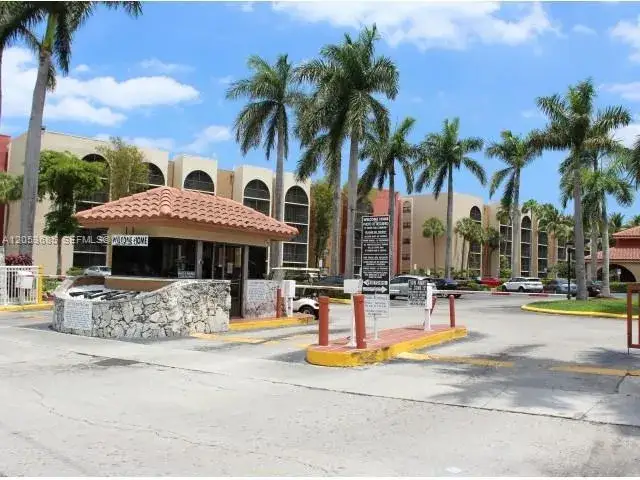 2 bedroom 2 bath Residential Lease for rent at 1850 SW 122nd Ave # 213, Miami FL 33175