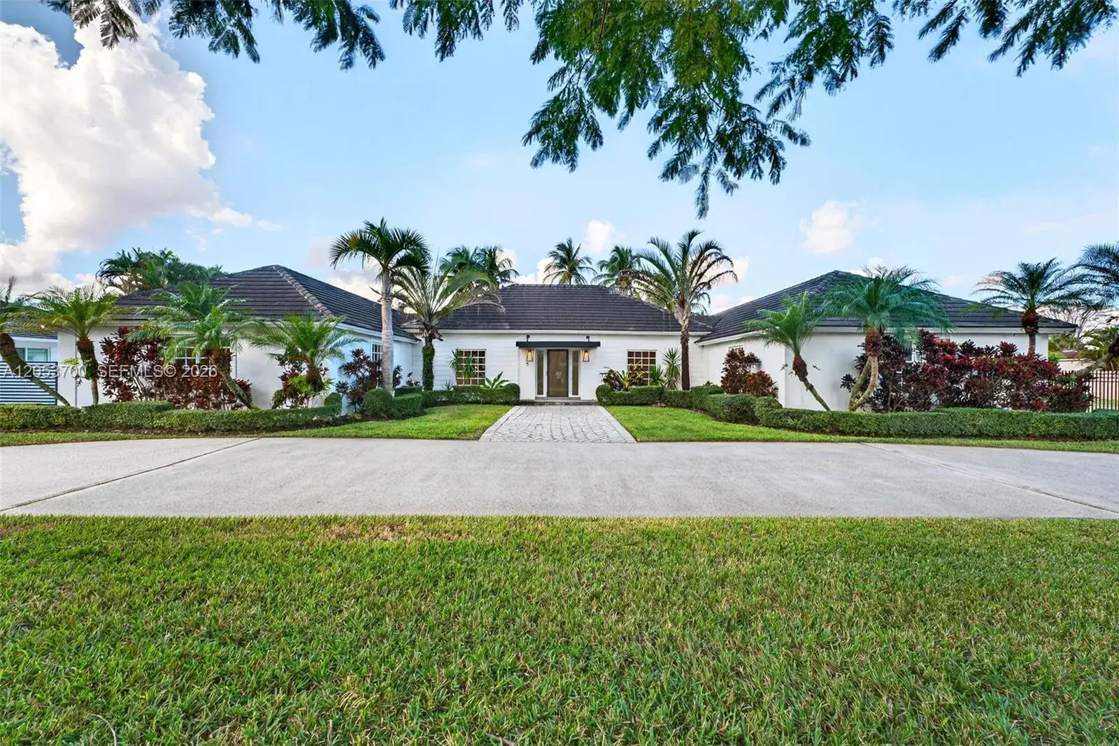 4 bedroom 4 bath Residential Lease for rent at 3000 SW 130th Ave, Miami FL 33175