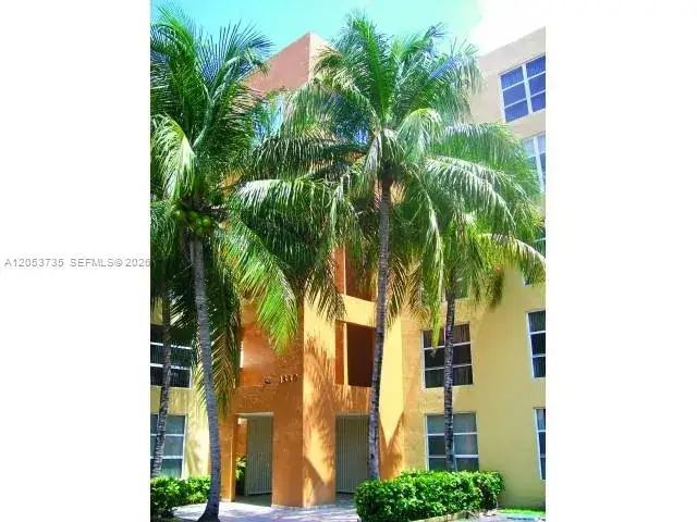 2 bedroom 2 bath Residential Lease for rent at 1850 SW 122nd Ave # 318, Miami FL 33175