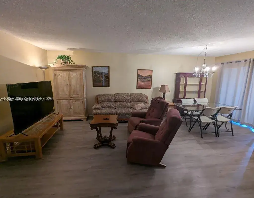 1 bedroom 1 bath Residential Lease for rent at 4047 NW 16th St # 403, Lauderhill FL 33313