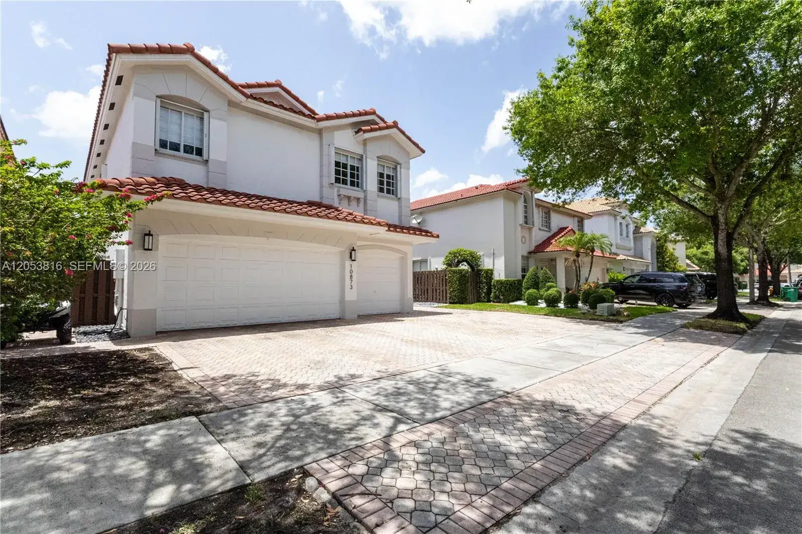 5 bedroom 3 bath Residential for sale at 10873 NW 71st St, Doral FL 33178