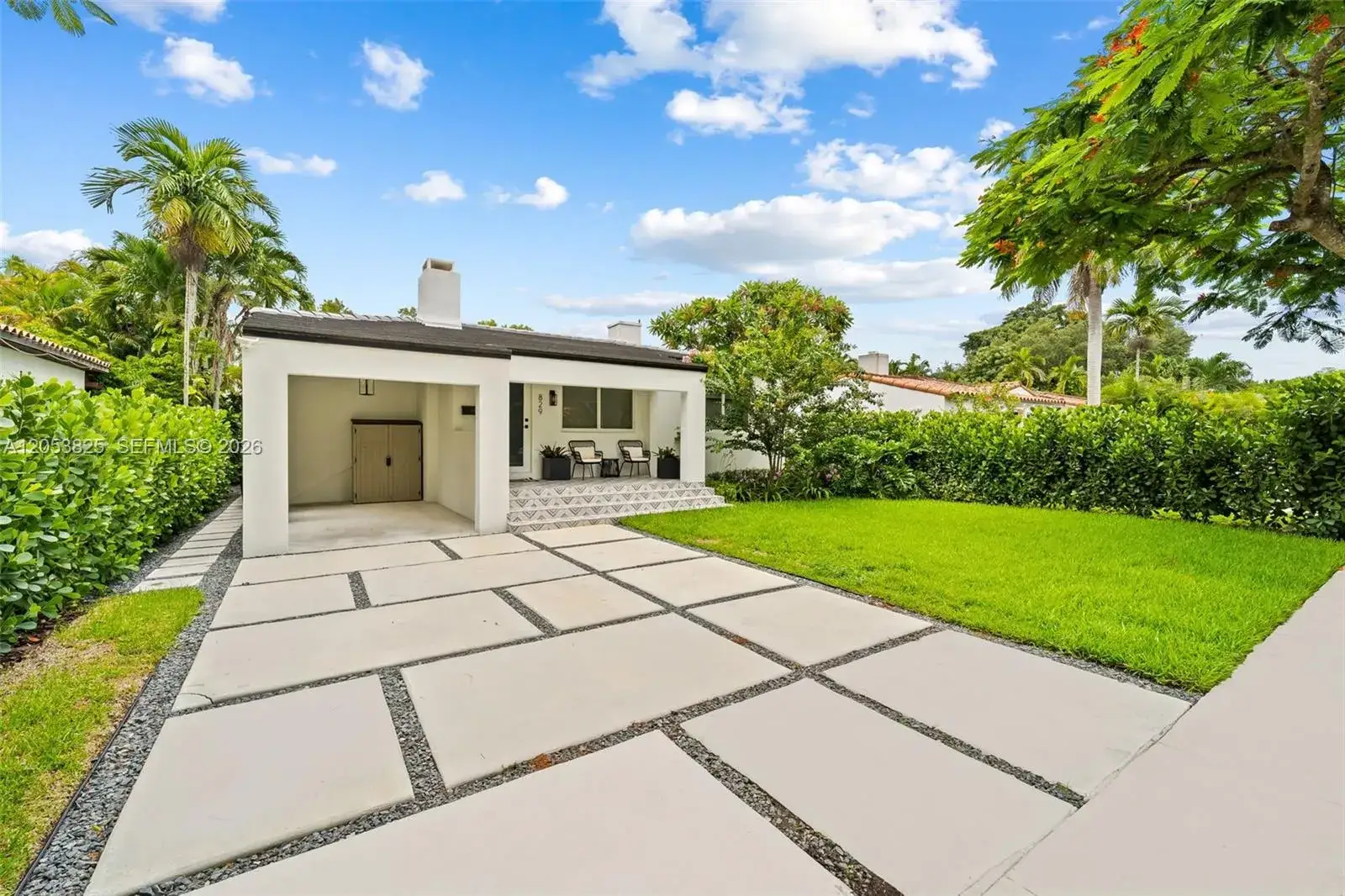2 bedroom 1 bath Residential for sale at 829 Granada Groves Ct, Coral Gables FL 33134