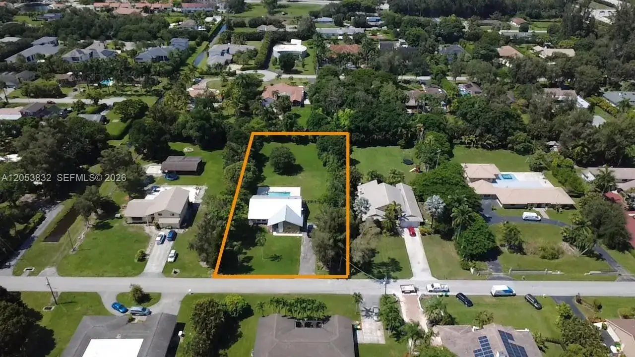 3 bedroom 2 bath Residential for sale at 11501 SW 3rd St, Plantation FL 33325