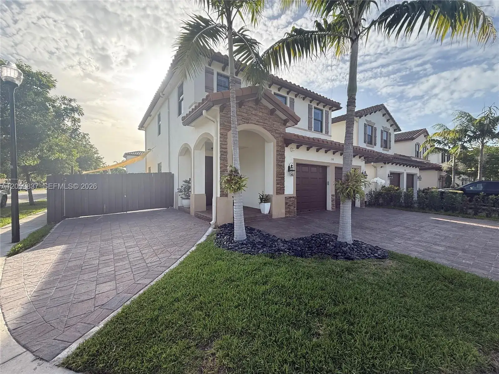 5 bedroom 2 bath Residential for sale at 116 NE 24th Ter, Homestead FL 33033