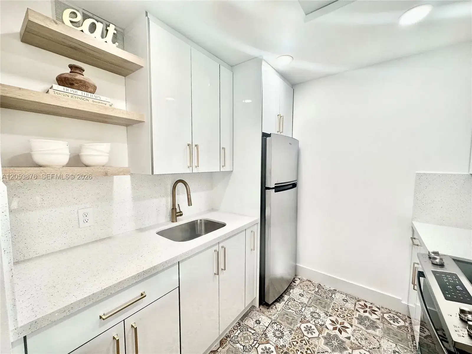 1 bedroom 1 bath Residential for sale at 101 SW 132nd Way # 413J, Pembroke Pines FL 33027