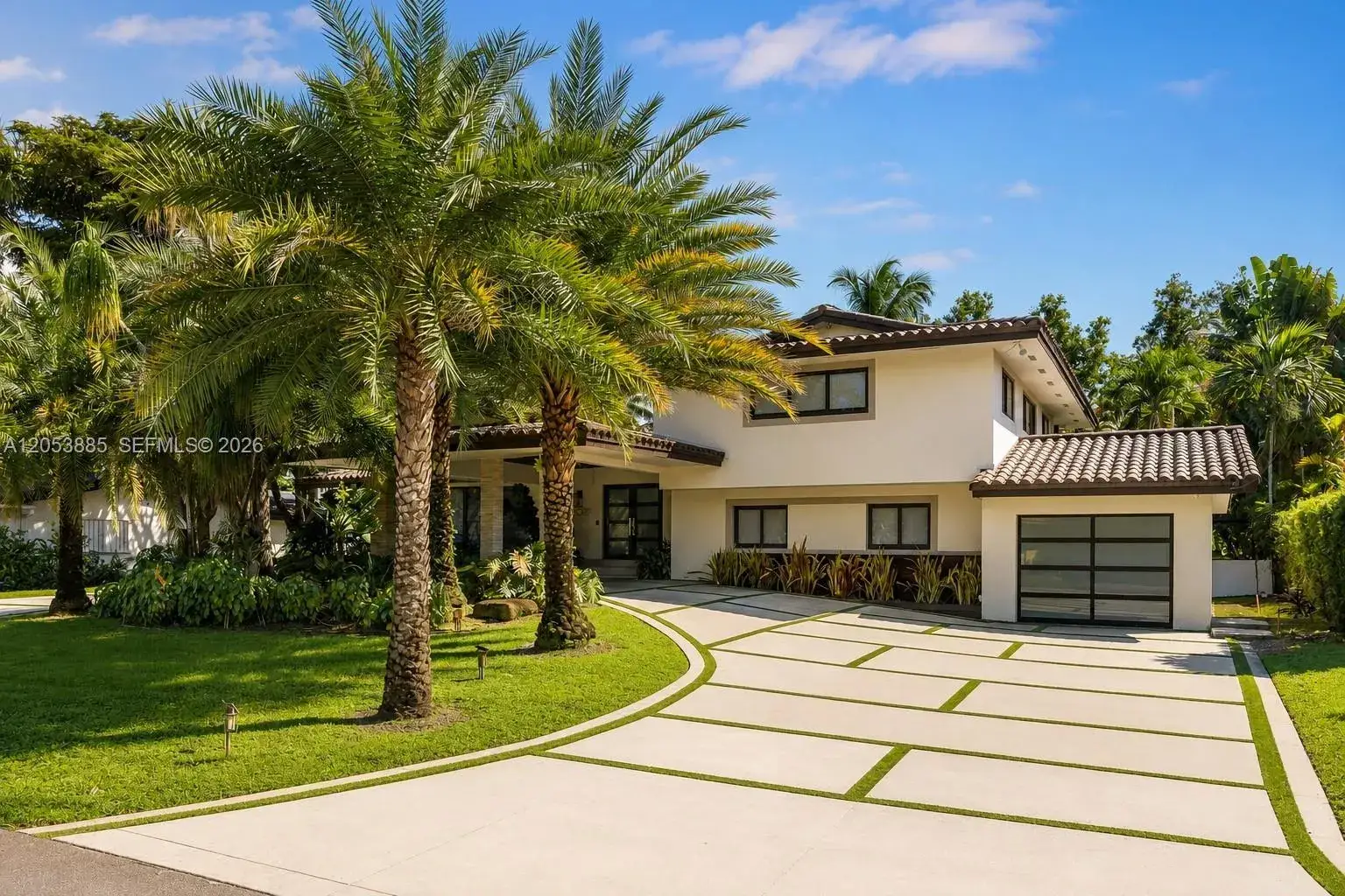 4 bedroom 3 bath Residential for sale at 19035 E E. St. Andrews Dr, Hialeah FL 33015