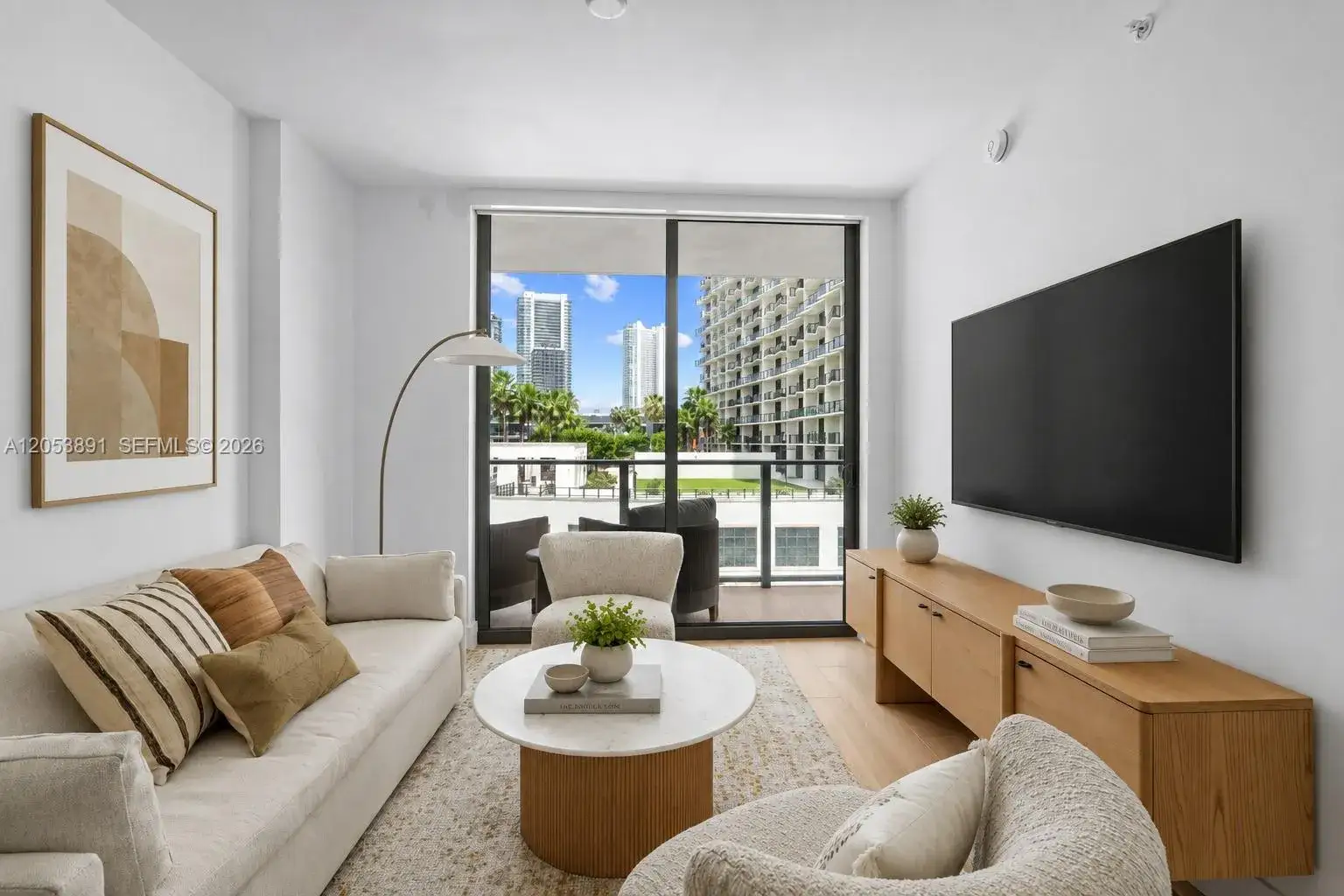1 bedroom 1 bath Residential Lease for rent at 90 NE 32nd St # 710, Miami FL 33127