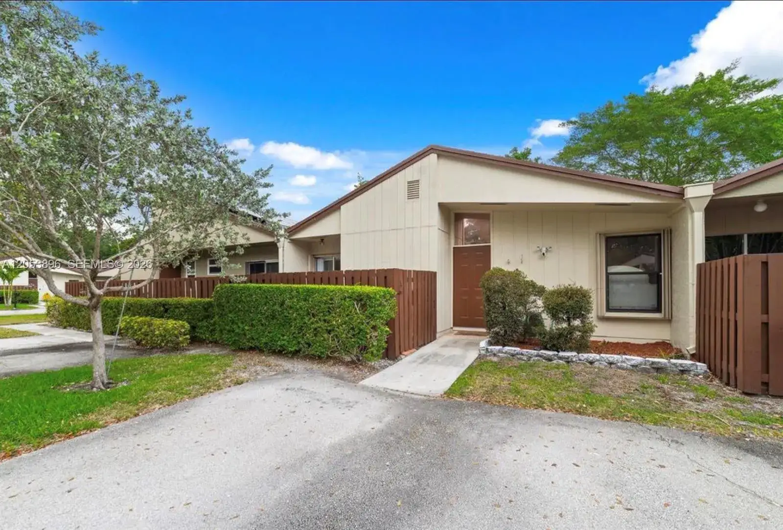3 bedroom 2 bath Residential Lease for rent at 11703 Timbers Way # 11703, Boca Raton FL 33428