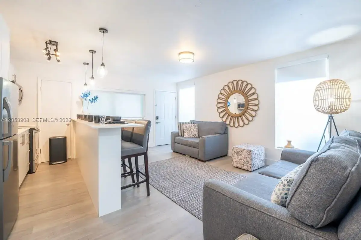 1 bedroom 1 bath Residential Lease for rent at 7830 abbott ave # 3, Miami Beach FL 33141